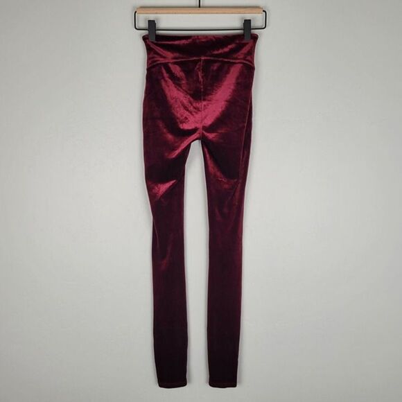 Spanx Velvet Leggings Red Size XS - Picture 3 of 12
